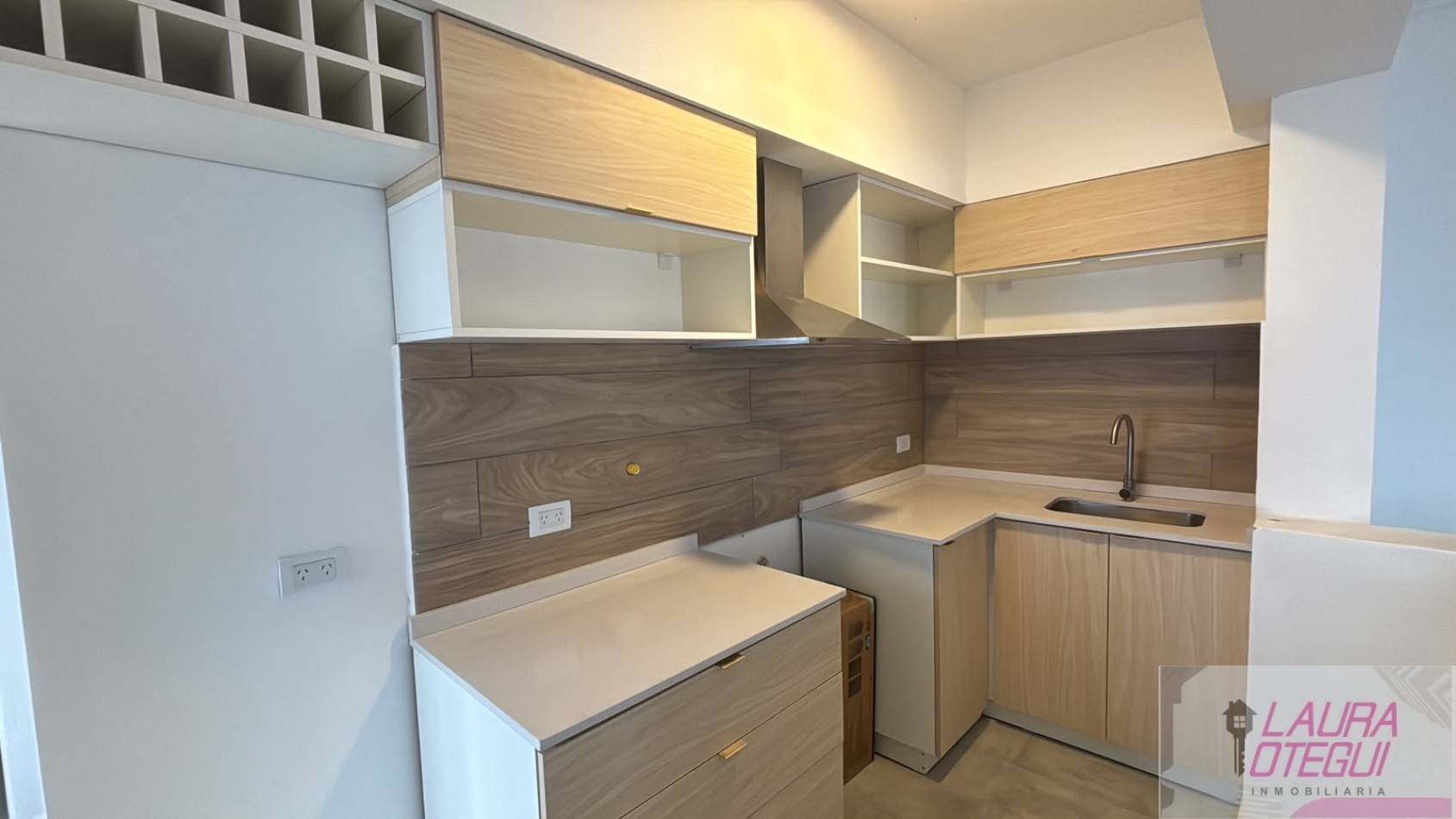VENTA CASA 3 DORMITORIOS, ZONA SEMICENTRICA 
