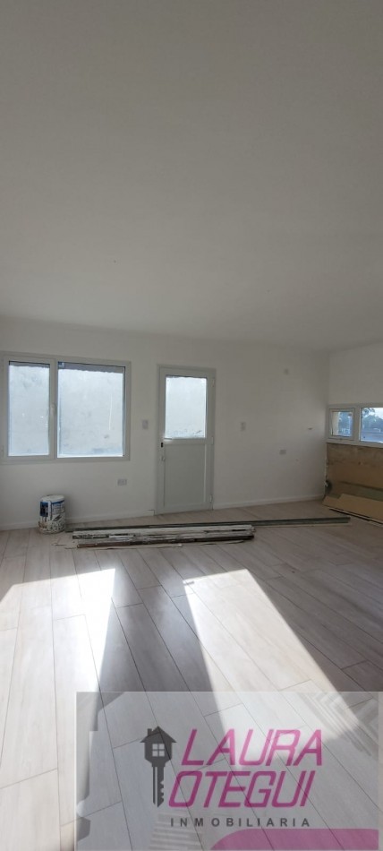 VENTA CASA A TERMINAR 3 DORMITORIOS UNO EN SUITE