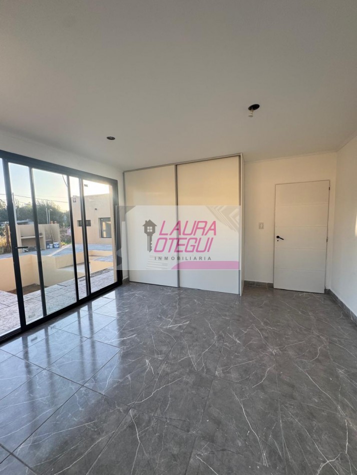 VENTA CASA QUINTA A ESTRENAR ZONA LA ELENA