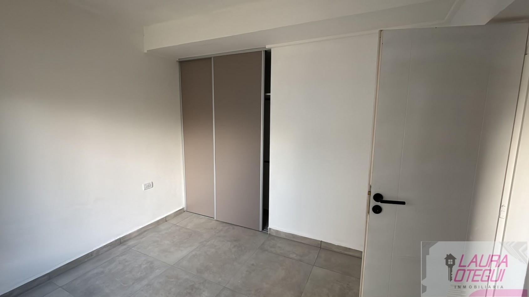 VENTA CASA 3 DORMITORIOS, ZONA SEMICENTRICA 
