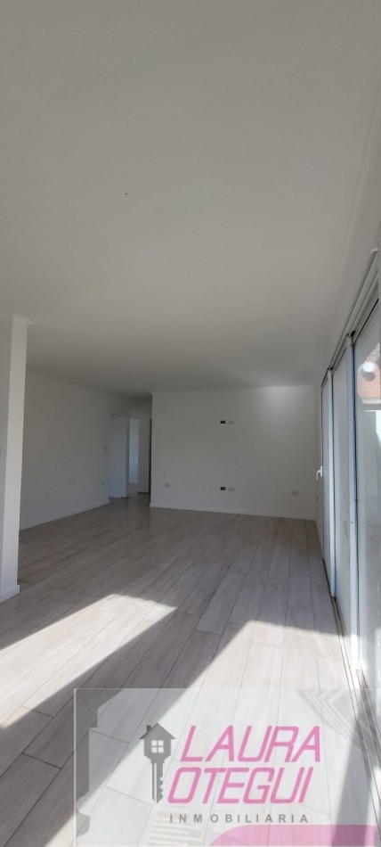 VENTA CASA A TERMINAR 3 DORMITORIOS UNO EN SUITE