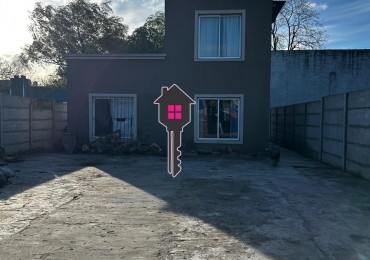 VENTA CASA 3 DORMITORIOS, SOBRE LOTE DE 650 MTS 