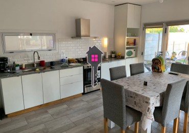 Casa a la VENTA ZONA LA RURAL