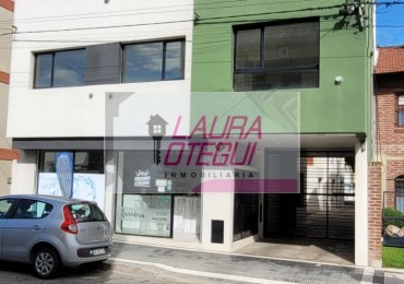 VENTA DEPTO 1 DORMITORIO C/COCHERA, ZONA SEMI CENTRICA 