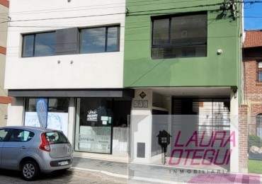 VENTA DEPTO 1 DORMITORIO C/COCHERA, ZONA SEMI CENTRICA 
