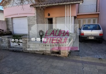 VENTA - Casa de 3 Dormitorios (1 en Suite) con Garaje y Amplio Espacio Multifuncion