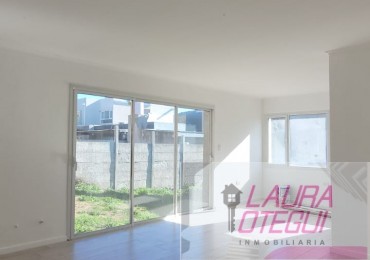 VENTA CASA A TERMINAR 3 DORMITORIOS UNO EN SUITE